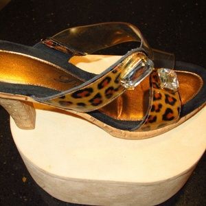 DEZARIO-High-Heel-Sandal-Lucite-Animal-Print-7.5